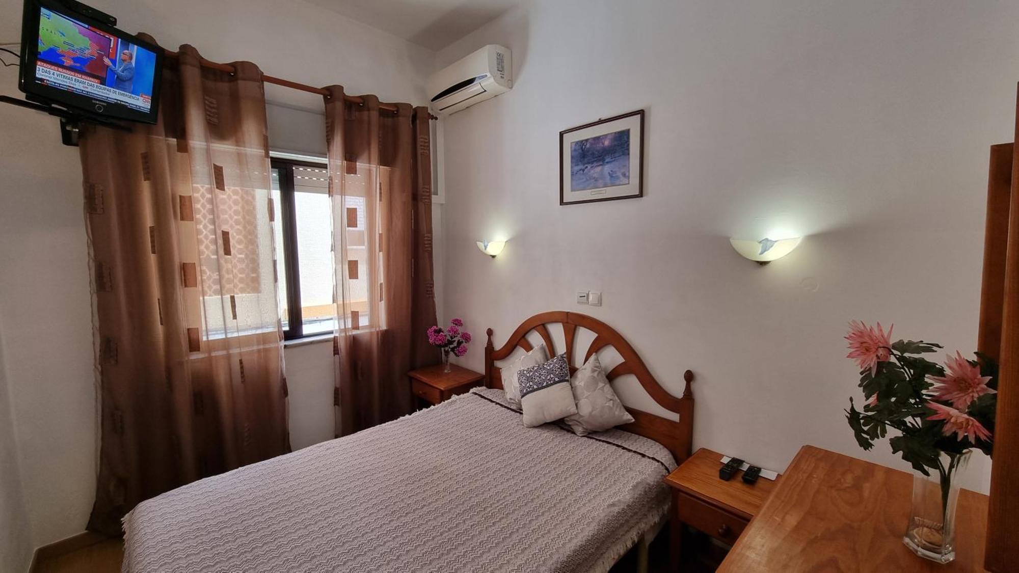 Double Room Private Bathroom
