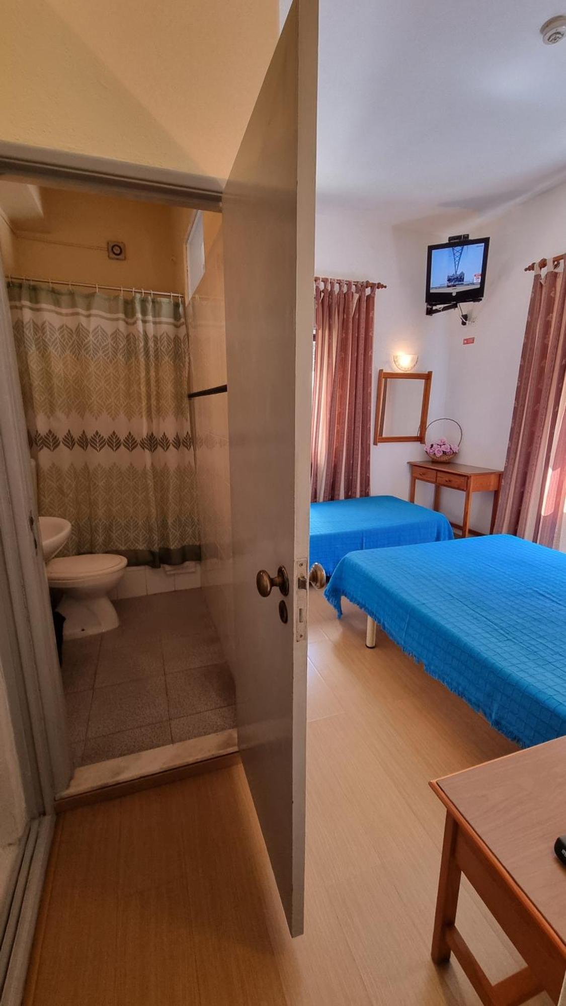 Triple Room Bathroom