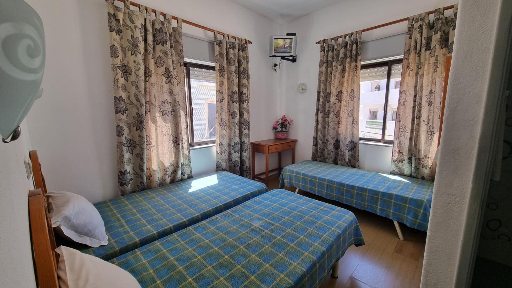 Triple Room Bathroom